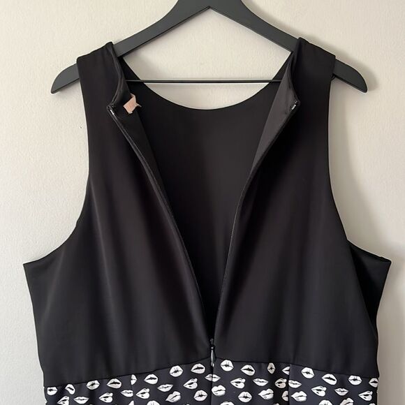 Hutch Anthropologie Black Scuba Dress Lip Print Hand Pockets Plus Size 2X - Picture 7 of 11
